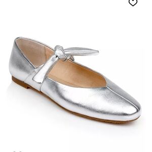 Jewel Badgley Mischka
Women's Taylore Ballet Flats